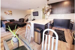 850 S TAMIAMI TRL #423, SARASOTA, FL 34236 Sold 01/09/23