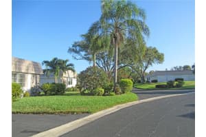 2126 RIVERBLUFF PKWY #V-323, SARASOTA, FL 34231 Sold 12/14/22