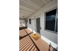 2233 Canal Dr, Bradenton, FL 34207, Sold 01/27/23