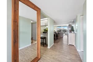 1095 GULF OF MEXICO DRIVE, LONGBOAT KEY, FL 34228 Sold 08/01/23