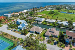 604 NORTH POINT DR, HOLMES BEACH, FL 34217 Sold 06/12/23
