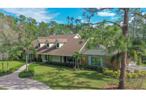 6701 S Gator Creek Blvd, Sarasota, FL 34241, Sold 03/20/23