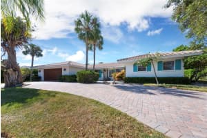 1110 BOGEY LN, LONGBOAT KEY, FL 34228 Sold 04/10/23