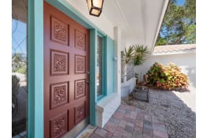 1110 BOGEY LN, LONGBOAT KEY, FL 34228 Sold 04/10/23