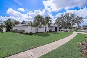 4188 EASTWOOD DR, SARASOTA, FL 34232 Sold 01/04/23