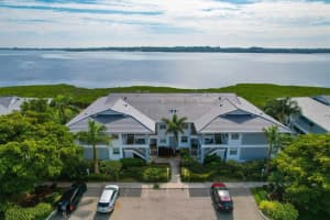 1179 EDGEWATER CIR #1179, BRADENTON, FL 34209 Sold 04/21/23