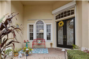 6911 LAREDO TER, BRADENTON, FL 34201 Sold 04/06/23