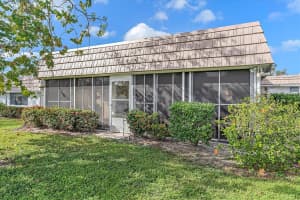 2449 RIVERBLUFF PKWY #V-210, SARASOTA, FL 34231 Sold 12/16/22