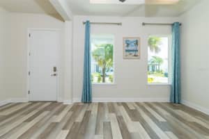 5285 TWINFLOWER LN, SARASOTA, FL 34233 Sold 04/10/23