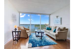 435 S Gulfstream Ave, Sarasota, FL 34236, Sold 01/24/23