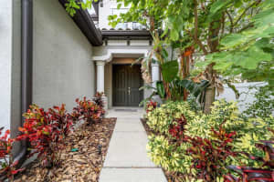 5600 FOXTAIL PALM LN, SARASOTA, FL 34233 Sold 12/28/22