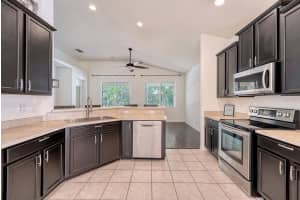 5960 48th St E, Bradenton, FL 34203, Sold 01/17/23