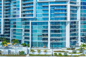 1155 N GULFSTREAM AVE #207, SARASOTA, FL 34236 Sold 03/03/23