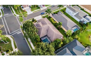 6739 64TH PL E, BRADENTON, FL 34203 Sold 03/29/23