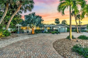 5628 Cape Leyte Dr, Siesta Key, FL 34242, Sold 01/06/23