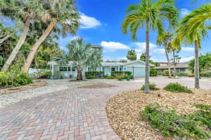 5628 Cape Leyte Dr, Siesta Key, FL 34242, Sold 01/06/23