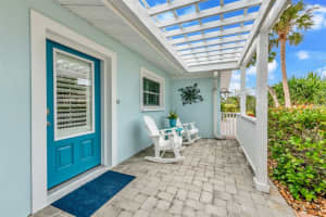 5628 Cape Leyte Dr, Siesta Key, FL 34242, Sold 01/06/23
