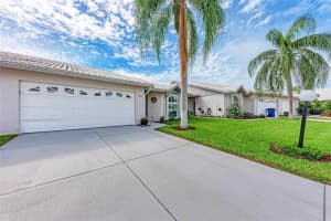 5444 KELLY DR #11, SARASOTA, FL 34233 Sold 01/11/23