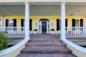 871 MACEWEN DR, OSPREY, FL 34229 Sold 08/21/23