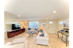606 DUNDEE LN, HOLMES BEACH, FL 34217 Sold 05/09/23