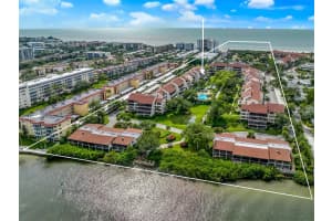 6265 MIDNIGHT PASS RD #305, SARASOTA, FL 34242 Sold 12/28/22