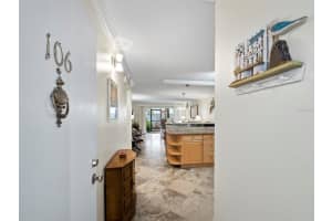 116 Vista Hermosa Cir, Sarasota, FL 34242, Sold 03/15/23