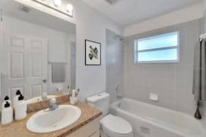 2105 DELIGHTFUL DR, RUSKIN, FL 33570 Sold 02/15/23