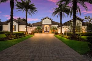 8317 LINDRICK LN, BRADENTON, FL 34202 Sold 06/27/23