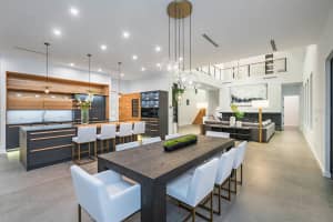 545 Kingfisher Ln, Longboat Key, FL 34228, Sold 03/15/23