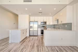 1703 N TAMIAMI TRL #B 509, SARASOTA, FL 34234 Sold 01/09/23