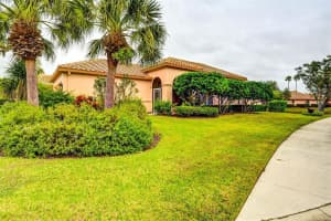 3810 Alamanda Dr, Sarasota, FL 34238, Sold 02/23/23
