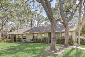 5078 Barrington Cir, Sarasota, FL 34234, Sold 12/27/22