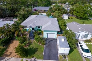 3824 117TH ST W, BRADENTON, FL 34210 Sold 03/02/23