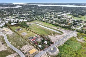 1616 23RD ST E, BRADENTON, FL 34208 - MLS#MFRA4553385