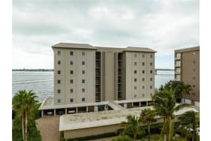 350 GOLDEN GATE PT #61, SARASOTA, FL 34236 Sold 01/17/23