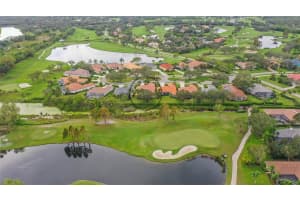 2470 DICK WILSON DR, SARASOTA, FL 34240 Sold 03/29/23