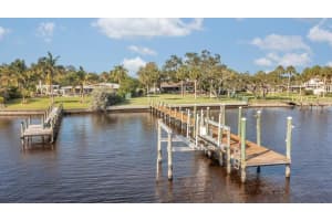 357 Shore Dr, Ellenton, FL 34222, Sold 01/31/23
