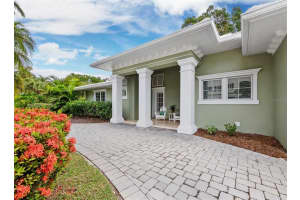 408 Jackson Dr, Sarasota, FL 34236, Sold 01/30/23