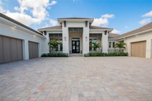 8476 LINDRICK LN, BRADENTON, FL 34202 Sold 05/22/23