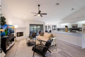 809 FORESTVIEW DR, SARASOTA, FL 34232 Sold 02/27/23