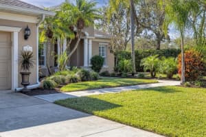 8006 Planters Knoll Terrace, Bradenton, FL 34201, Sold 03/28/23