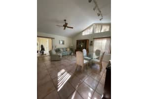 4759 VILLAGE GARDENS DR #90, SARASOTA, FL 34234 Sold 04/19/23