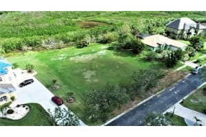 4310 POINT CT, PORT CHARLOTTE, FL 33948 - MLS#MFRA4553914