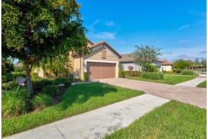 8725 BELLUSSI DR, SARASOTA, FL 34238 Sold 03/06/23