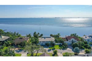 3908 BAYSIDE DR, BRADENTON, FL 34210 Sold 04/20/23