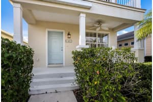 4811 Woodbrook Dr, Sarasota, FL 34243, Sold 03/23/23