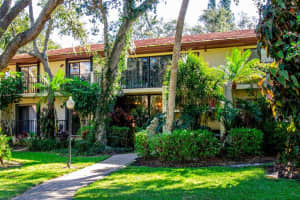 6464 SEAGULL DRIVE, BRADENTON, FL 34210 Sold 10/18/23