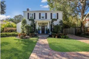 2326 MCCLELLAN PARKWAY, SARASOTA, FL 34239 Sold 01/03/24