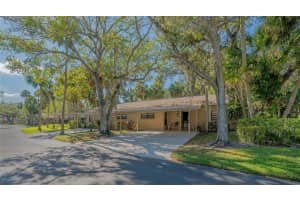 5063 Village Garden Dr, Sarasota, FL 34234, Sold 01/26/23