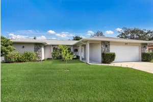 8411 SYLVAN WOODS DR, SARASOTA, FL 34243 Sold 01/31/23